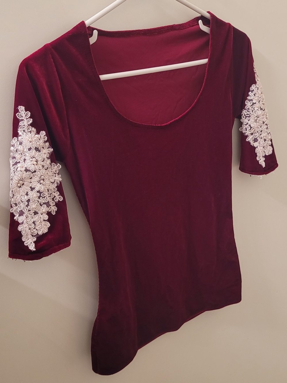 Velvet Scoop Neck Blouse with Ivory Lace Appliqué - Burgundy